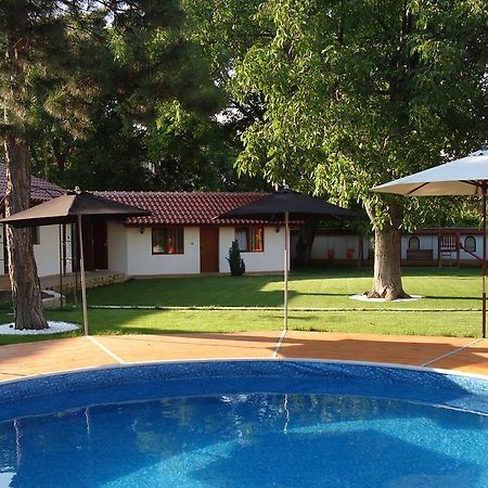 Bolyarski Stan Guest House ヴェリキー・プレスラフ エクステリア 写真
