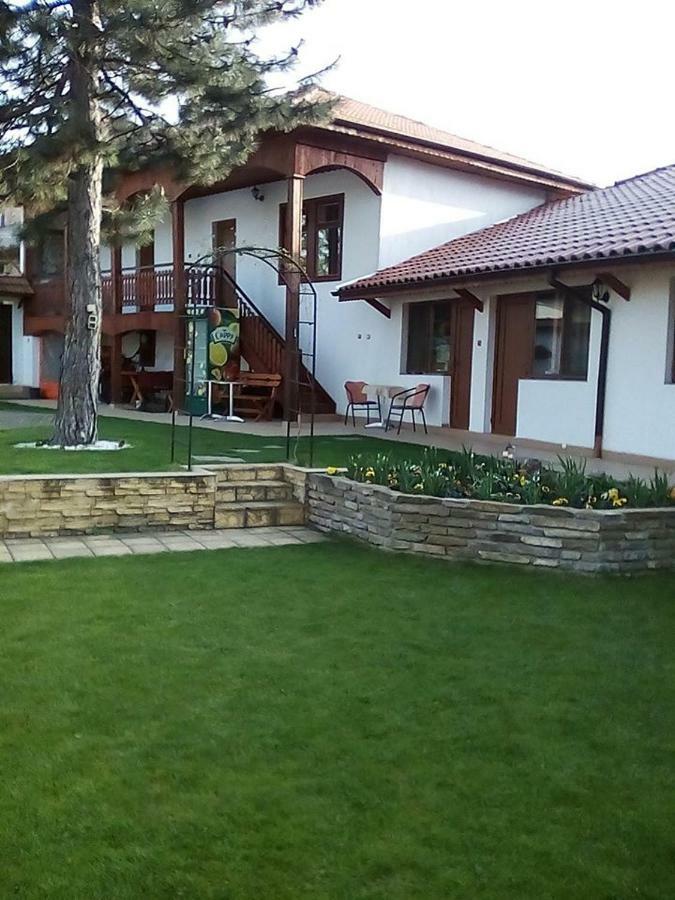 Bolyarski Stan Guest House ヴェリキー・プレスラフ エクステリア 写真